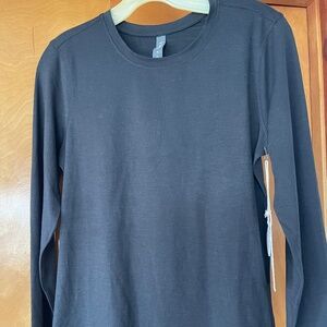 Vuori Black Long sleeve athletic top